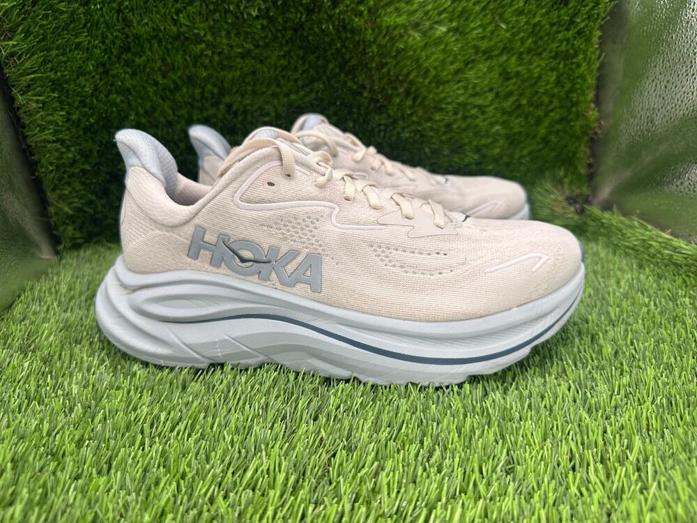 Hoka One One Clifton 10 1162050-GRTM Athletic Sneaker Women's 7.5D Gray Jacquard
